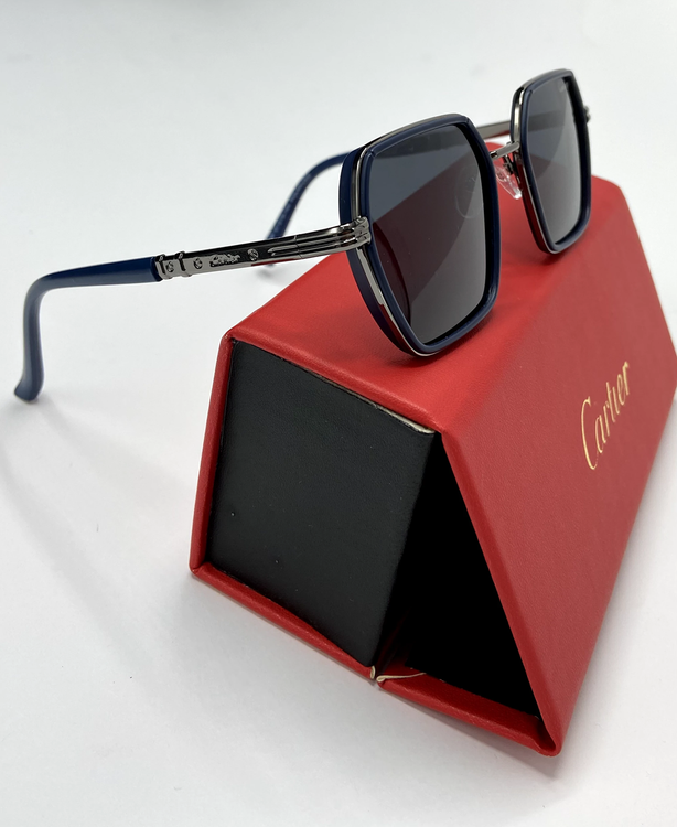 عینک آفتابی برند کارتیر سرمهای