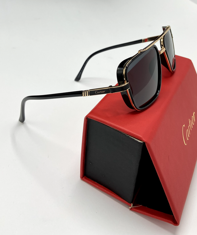 عینک آفتابی برند کارتیر مشکی طلایی