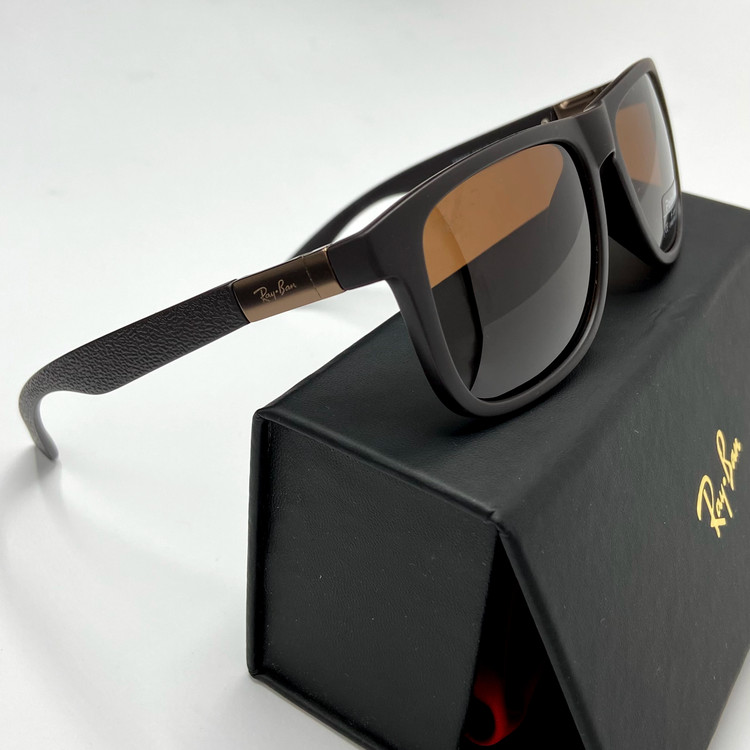 عینک ریبن فراری