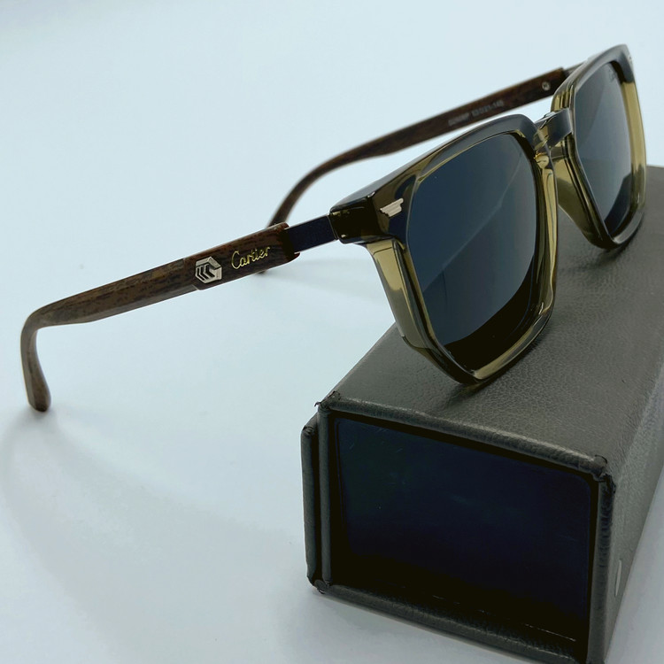 عینک آفتابی کارتیر دست چوب رنگ زیتونی