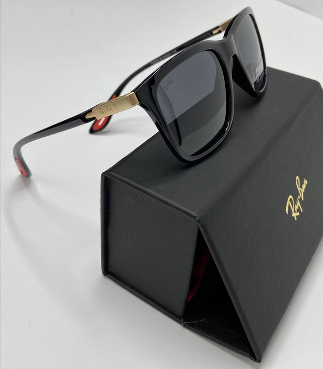 عینک آفتابی