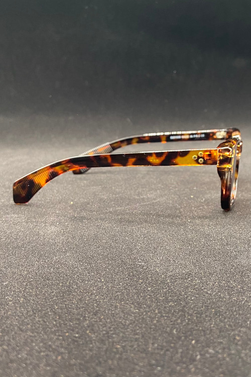 عینک زنانه moscot