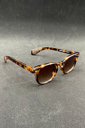 عینک موسکات