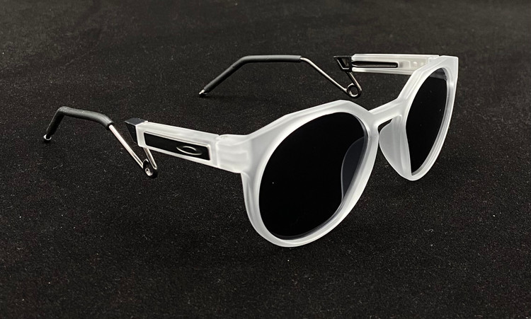 عینک اوکلی فشن