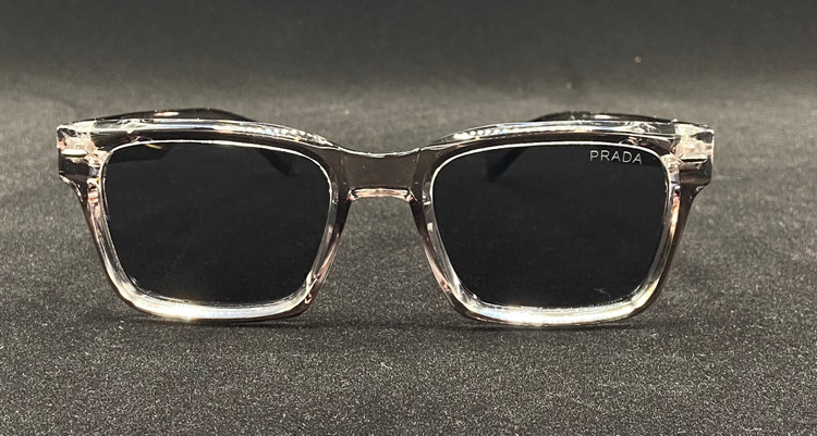 عینک مردانه پرادا