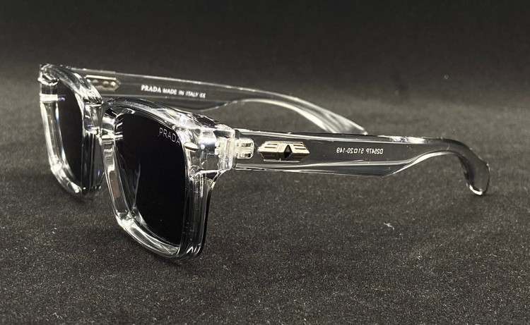 عینک زنانه پرادا